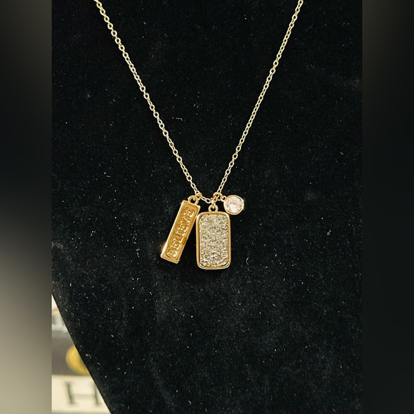 NIB Necklace 3 pendant Gold Plated Adjustable Chain - Picture 3 of 8